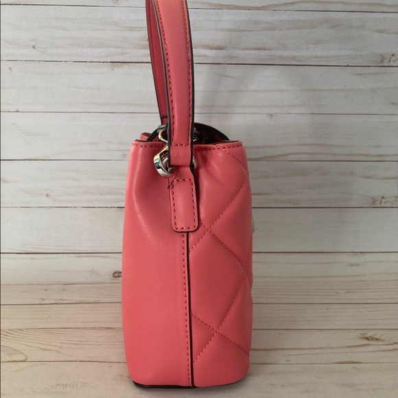 Guess Quilted Mini Satchel BNWT - Picture 4 of 5